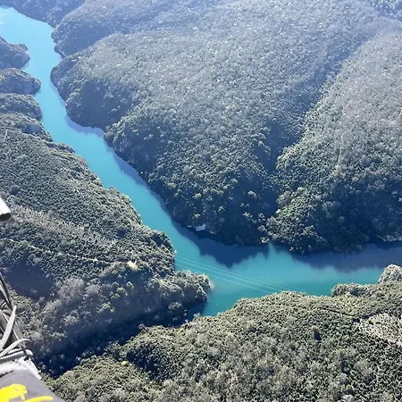 Un Cadre Exceptionnel Et Artistique Pour Halte Tranquille En Provence Konukevi Montfort (Alpes-de-Haute-Provence)
